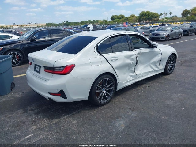 2019 Bmw 330i მანქანა იყიდება აუქციონზე, vin: WBA5R1C57KFH18282, აუქციონის ნომერი: 44922681