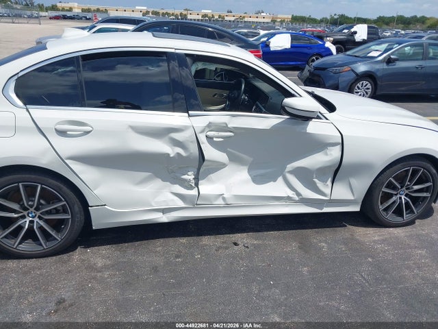 2019 Bmw 330i მანქანა იყიდება აუქციონზე, vin: WBA5R1C57KFH18282, აუქციონის ნომერი: 44922681