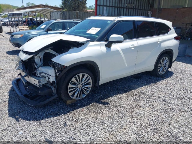 5TDFZRBH6MS087588 Toyota Highlander Platinum