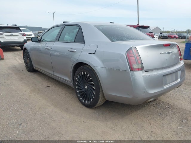 2014 Chrysler 300 S მანქანა იყიდება აუქციონზე, vin: 2C3CCABG4EH264642, აუქციონის ნომერი: 44922724