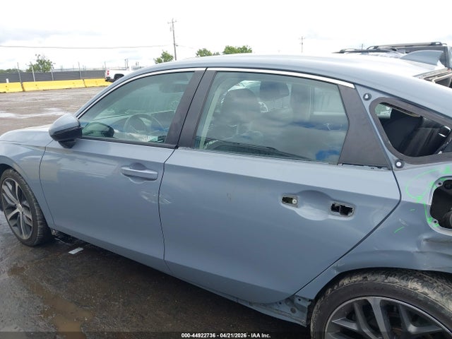 Honda Civic Touring 2022 2HGFE1F90NH316834 Image 15