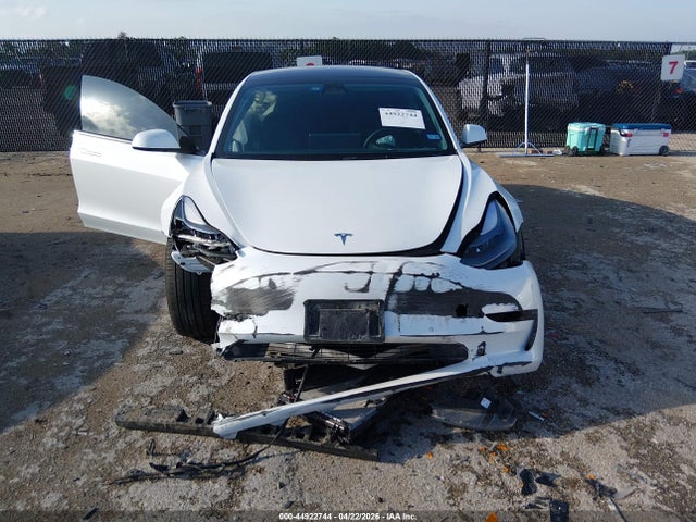 2022 Tesla Model 3 Rear-wheel Drive მანქანა იყიდება აუქციონზე, vin: 5YJ3E1EA6NF316663, აუქციონის ნომერი: 44922744