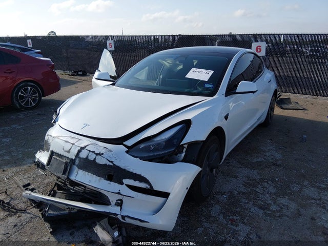 2022 Tesla Model 3 Rear-wheel Drive მანქანა იყიდება აუქციონზე, vin: 5YJ3E1EA6NF316663, აუქციონის ნომერი: 44922744