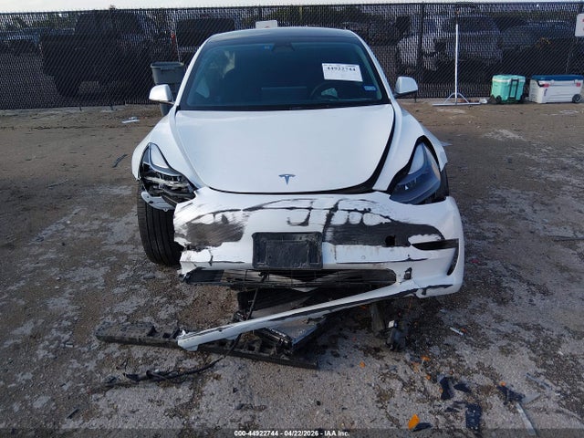 2022 Tesla Model 3 Rear-wheel Drive მანქანა იყიდება აუქციონზე, vin: 5YJ3E1EA6NF316663, აუქციონის ნომერი: 44922744