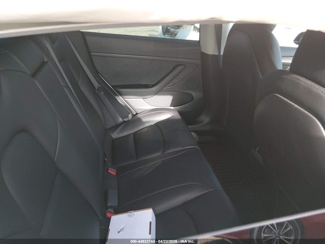 2022 Tesla Model 3 Rear-wheel Drive მანქანა იყიდება აუქციონზე, vin: 5YJ3E1EA6NF316663, აუქციონის ნომერი: 44922744