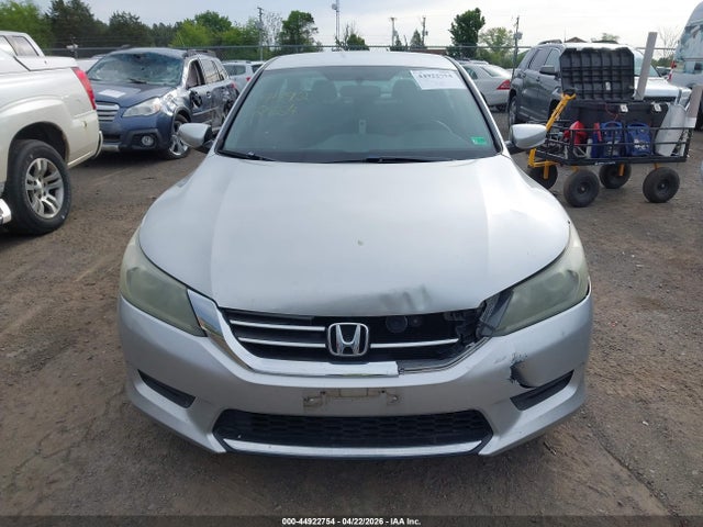 Продажа на аукционе авто 2015 Honda Accord Lx, vin: 1HGCR2E33FA017557, номер лота: 44922754