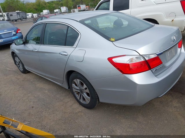 Продажа на аукционе авто 2015 Honda Accord Lx, vin: 1HGCR2E33FA017557, номер лота: 44922754