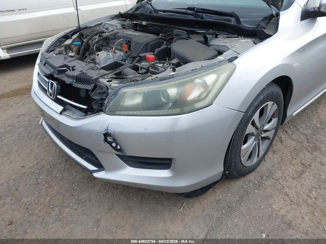 Продажа на аукционе авто 2015 Honda Accord Lx, vin: 1HGCR2E33FA017557, номер лота: 44922754
