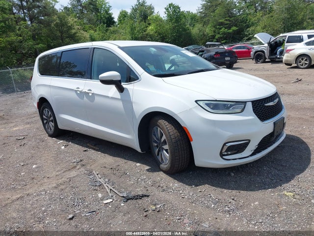2023 CHRYSLER PACIFICA HYBRID 2C4RC1L72PR575813