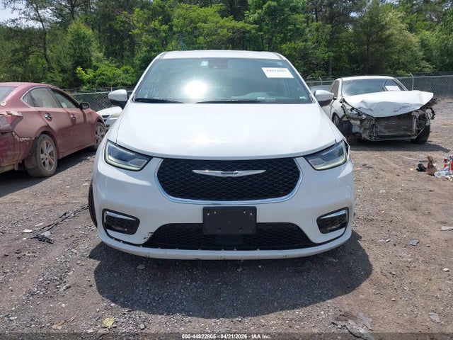 2023 Chrysler Pacifica Hybrid Touring L მანქანა იყიდება აუქციონზე, vin: 2C4RC1L72PR575813, აუქციონის ნომერი: 44922805