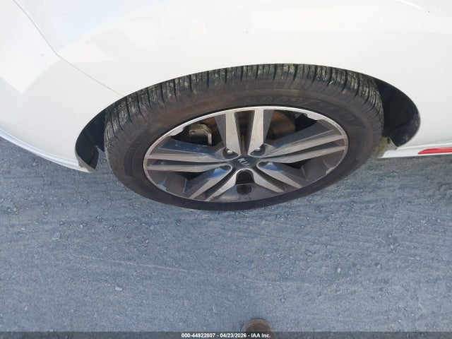 44922807 :رقم المزاد ، KNDJP3A57E7025312 vin ، 2014 Kia Soul + مزاد بيع