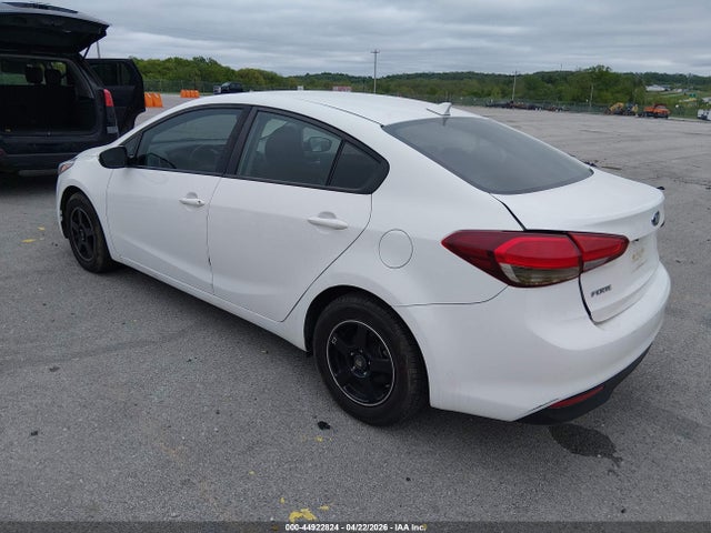 44922824 :رقم المزاد ، 3KPFK4A70HE110105 vin ، 2017 Kia Forte Lx مزاد بيع