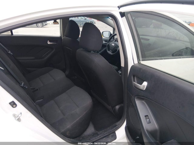 44922824 :رقم المزاد ، 3KPFK4A70HE110105 vin ، 2017 Kia Forte Lx مزاد بيع