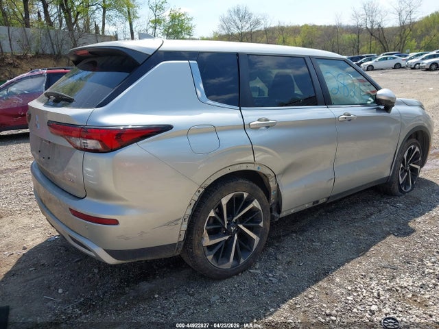 Продаж на аукціоні авто 2022 Mitsubishi Outlander Black Edition 2wd/se 2.5 2wd/se Launch Edition 2wd, vin: JA4J3UA82NZ009352, номер лоту: 44922827
