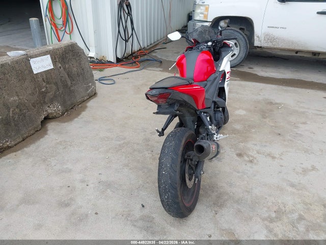 Aukcja sprzedaży 2015 Yamaha Yzfr3, vin: MH3RH06Y5FK002340, numer aukcji: 44922835