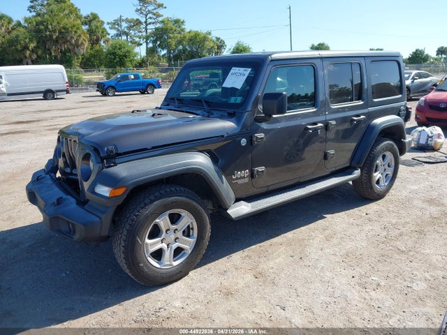44922836 :رقم المزاد ، 1C4HJXDG8JW299350 vin ، 2018 Jeep Wrangler Unlimited Sport S 4x4 مزاد بيع