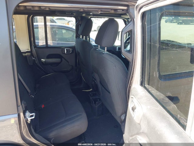 44922836 :رقم المزاد ، 1C4HJXDG8JW299350 vin ، 2018 Jeep Wrangler Unlimited Sport S 4x4 مزاد بيع