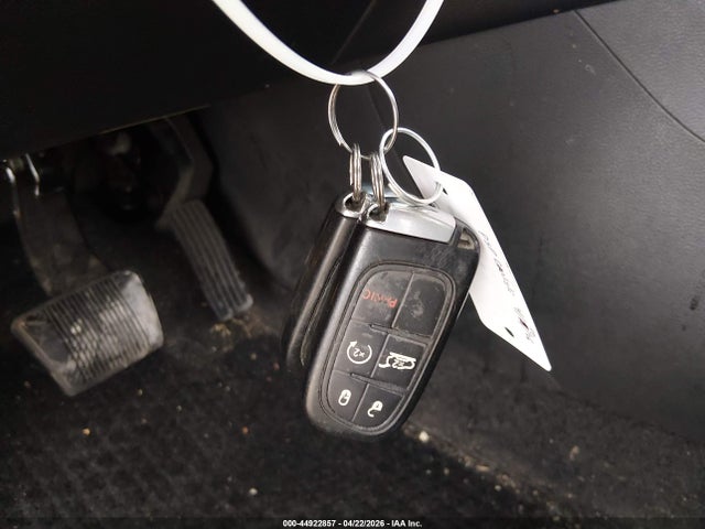 Продаж на аукціоні авто 2015 Jeep Cherokee Trailhawk, vin: 1C4PJMBS6FW718269, номер лоту: 44922857