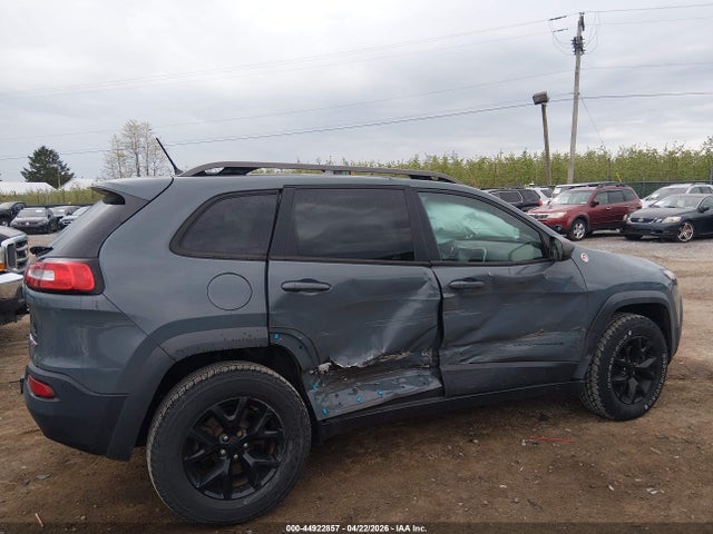 Продаж на аукціоні авто 2015 Jeep Cherokee Trailhawk, vin: 1C4PJMBS6FW718269, номер лоту: 44922857