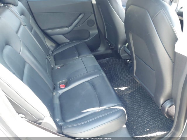 5YJYGDED4MF109389 Tesla Model Y Standard Range Rear-wheel Drive