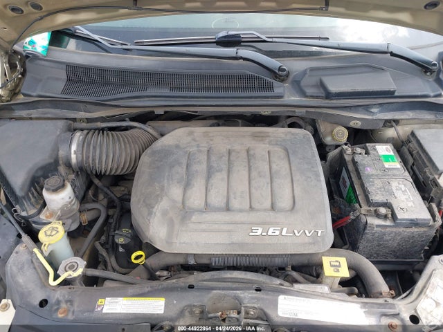 44922864 :رقم المزاد ، 2A4RR8DG6BR780379 vin ، 2011 Chrysler Town & Country Touring-l مزاد بيع