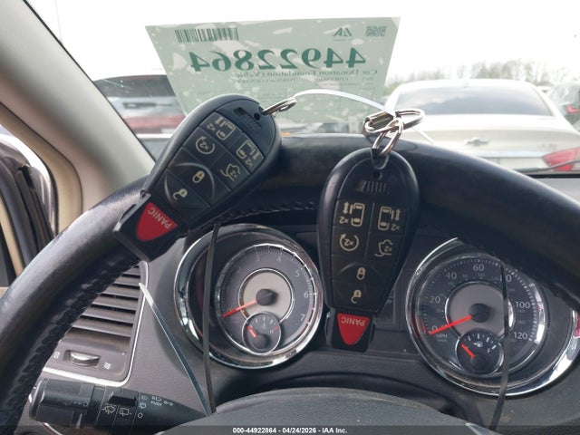 44922864 :رقم المزاد ، 2A4RR8DG6BR780379 vin ، 2011 Chrysler Town & Country Touring-l مزاد بيع