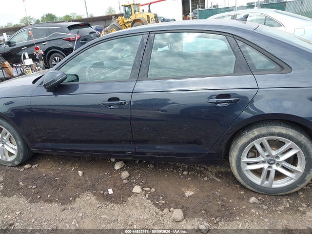 Продаж на аукціоні авто 2017 Audi A4 2.0t Premium, vin: WAUANAF40HN034473, номер лоту: 44922876