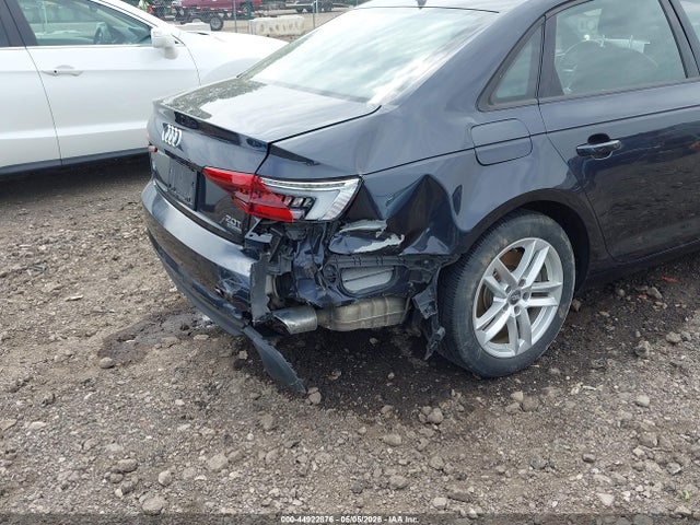 Продаж на аукціоні авто 2017 Audi A4 2.0t Premium, vin: WAUANAF40HN034473, номер лоту: 44922876