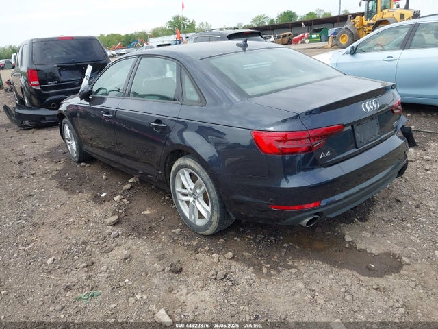 Продаж на аукціоні авто 2017 Audi A4 2.0t Premium, vin: WAUANAF40HN034473, номер лоту: 44922876