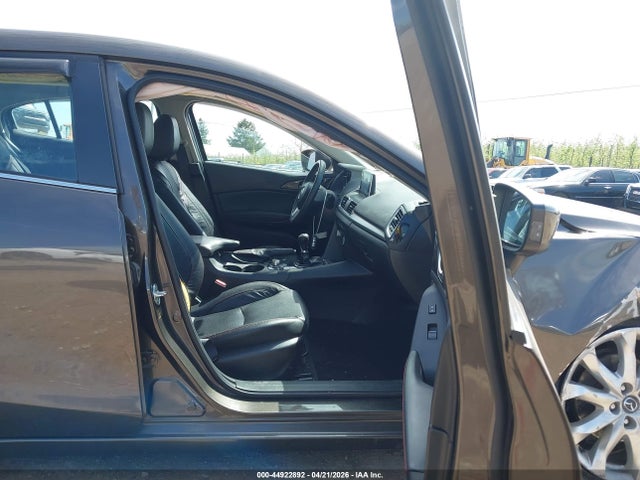 Продаж на аукціоні авто 2016 Mazda Mazda3 S Grand Touring, vin: JM1BM1X39G1302670, номер лоту: 44922892