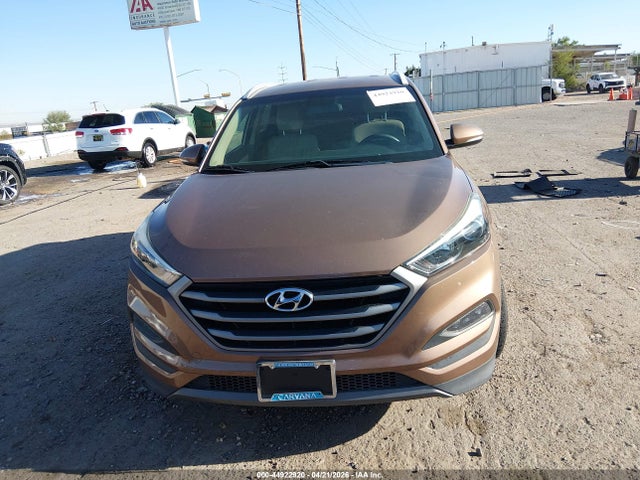 2016 Hyundai Tucson Eco მანქანა იყიდება აუქციონზე, vin: KM8J3CA26GU121806, აუქციონის ნომერი: 44922920