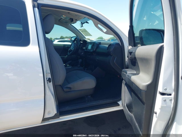 Aukcja sprzedaży 2017 Toyota Tacoma Sr, vin: 5TFRX5GN2HX086335, numer aukcji: 44922941