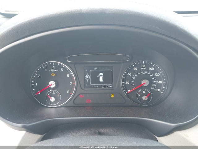 5XYPG4A50JG352051 KIA Sorento 3.3l Lx
