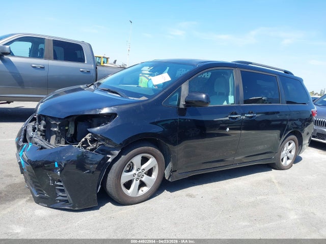 Toyota SIENNA LE 2020 5TDKZ3DC5LS029340 Image 14