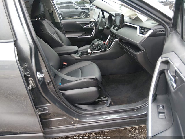 Продаж на аукціоні авто 2021 Toyota Rav4 Xle Premium, vin: 2T3C1RFVXMW172622, номер лоту: 44922963