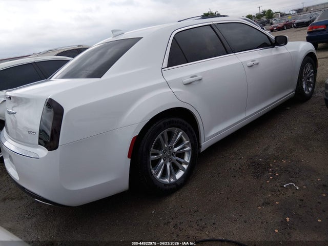 2019 Chrysler 300 Touring მანქანა იყიდება აუქციონზე, vin: 2C3CCAAG4KH727229, აუქციონის ნომერი: 44922975