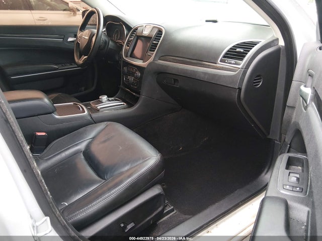 2019 Chrysler 300 Touring მანქანა იყიდება აუქციონზე, vin: 2C3CCAAG4KH727229, აუქციონის ნომერი: 44922975