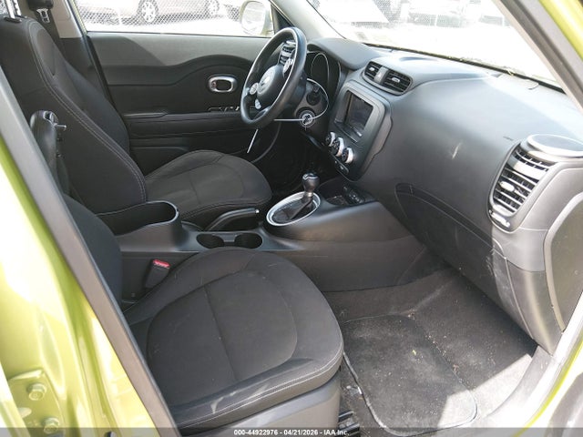 44922976 :رقم المزاد ، KNDJN2A2XF7778954 vin ، 2015 Kia Soul مزاد بيع