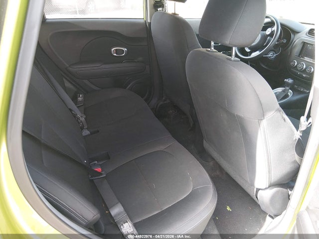 44922976 :رقم المزاد ، KNDJN2A2XF7778954 vin ، 2015 Kia Soul مزاد بيع