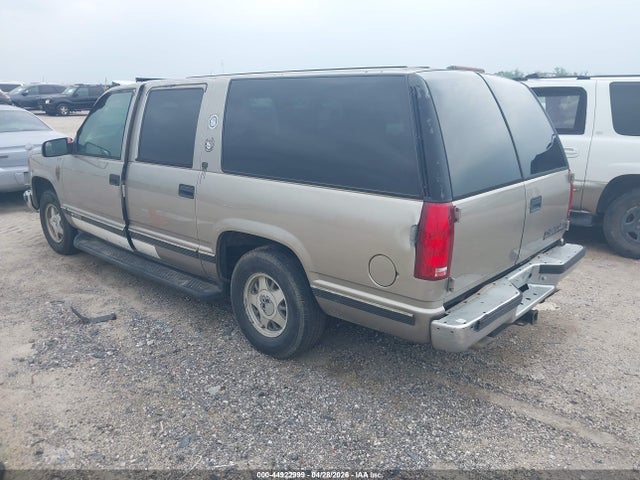44922999 :رقم المزاد ، 3GNEC16RXXG236242 vin ، 1999 Chevrolet Suburban 1500 Lt مزاد بيع