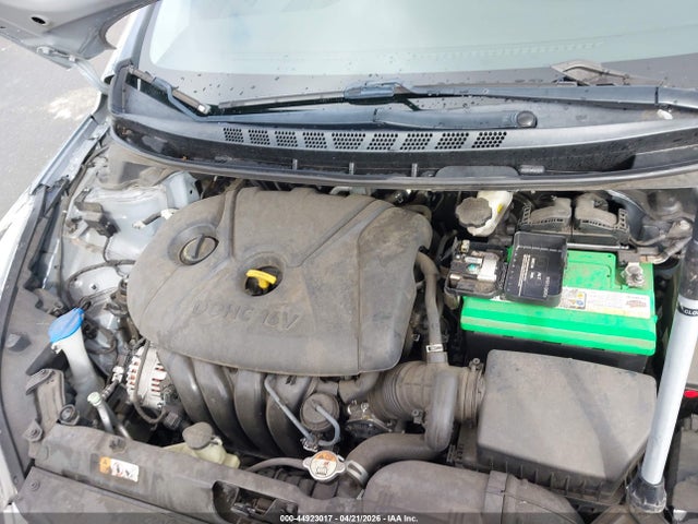 2016 Hyundai Elantra Se მანქანა იყიდება აუქციონზე, vin: 5NPDH4AE7GH747409, აუქციონის ნომერი: 44923017