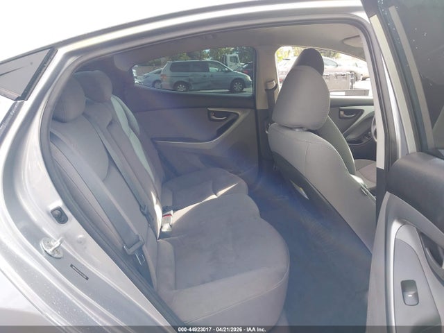 2016 Hyundai Elantra Se მანქანა იყიდება აუქციონზე, vin: 5NPDH4AE7GH747409, აუქციონის ნომერი: 44923017