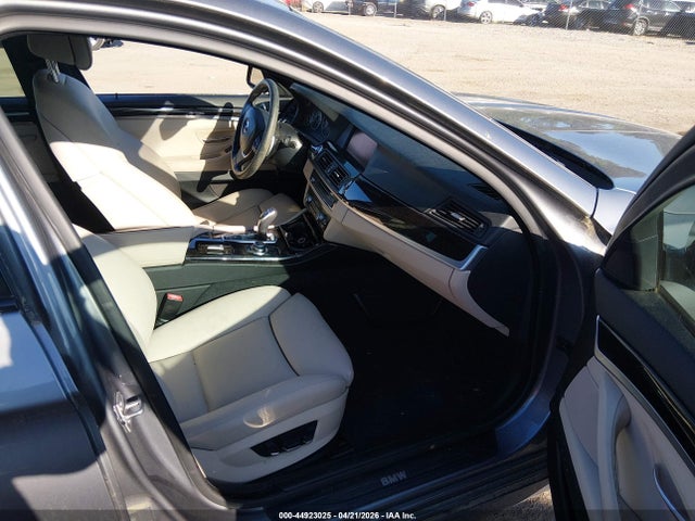 44923025 :رقم المزاد ، WBAXG5C59CDX05940 vin ، 2012 Bmw 528i مزاد بيع