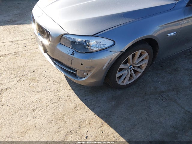 44923025 :رقم المزاد ، WBAXG5C59CDX05940 vin ، 2012 Bmw 528i مزاد بيع
