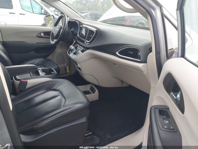 2018 Chrysler Pacifica Touring L მანქანა იყიდება აუქციონზე, vin: 2C4RC1BG2JR217734, აუქციონის ნომერი: 44923044