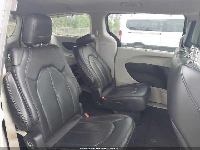 2018 Chrysler Pacifica Touring L მანქანა იყიდება აუქციონზე, vin: 2C4RC1BG2JR217734, აუქციონის ნომერი: 44923044