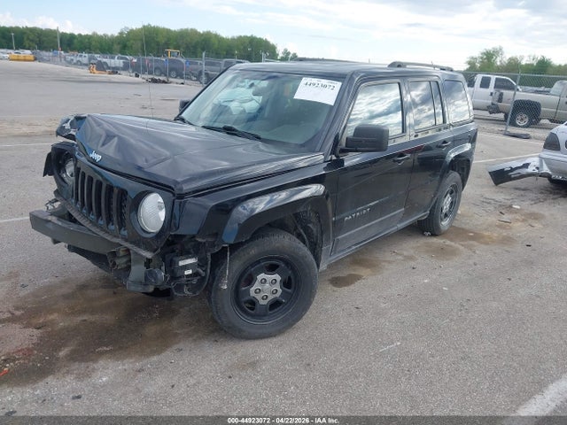 44923072 :رقم المزاد ، 1C4NJPBB6FD145975 vin ، 2015 Jeep Patriot Sport مزاد بيع