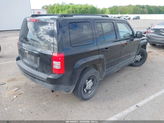 44923072 :رقم المزاد ، 1C4NJPBB6FD145975 vin ، 2015 Jeep Patriot Sport مزاد بيع