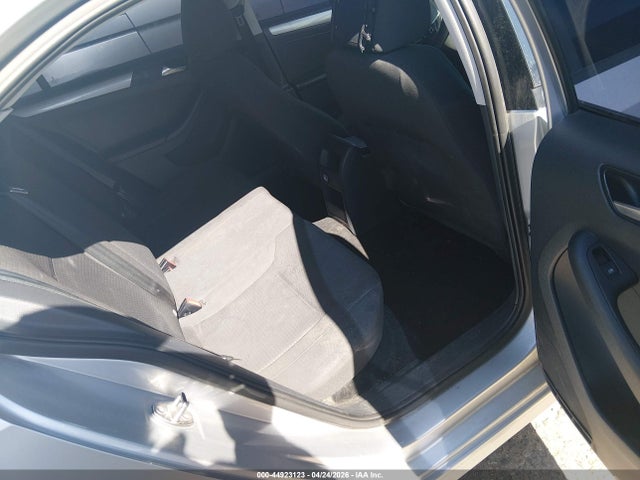 Aukcja sprzedaży 2015 Volkswagen Jetta 1.8t Se, vin: 3VWD17AJ0FM334983, numer aukcji: 44923123