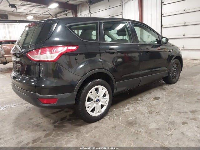 44923130 :رقم المزاد ، 1FMCU0F76EUC05680 vin ، 2014 Ford Escape S مزاد بيع